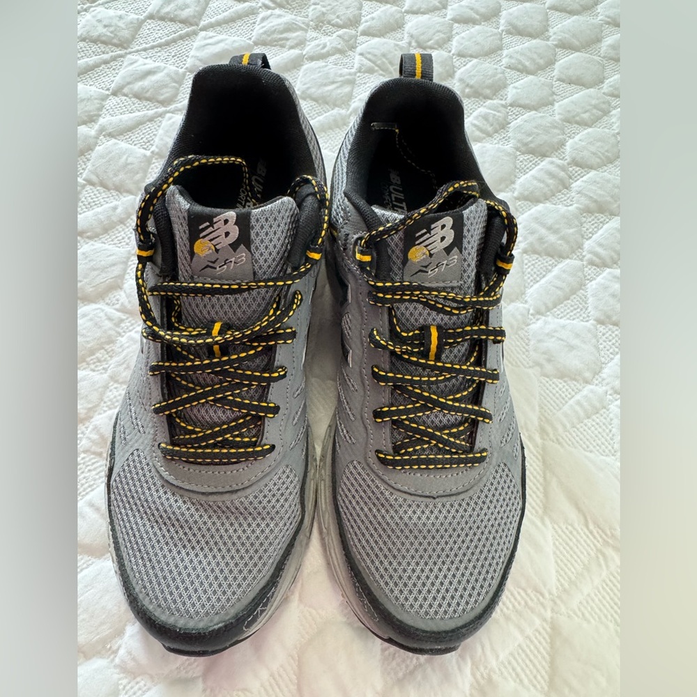 Men’s New Balance 573 - Picture 2 of 6